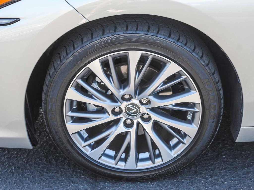 2020 Lexus ES 350 Premium photo 6