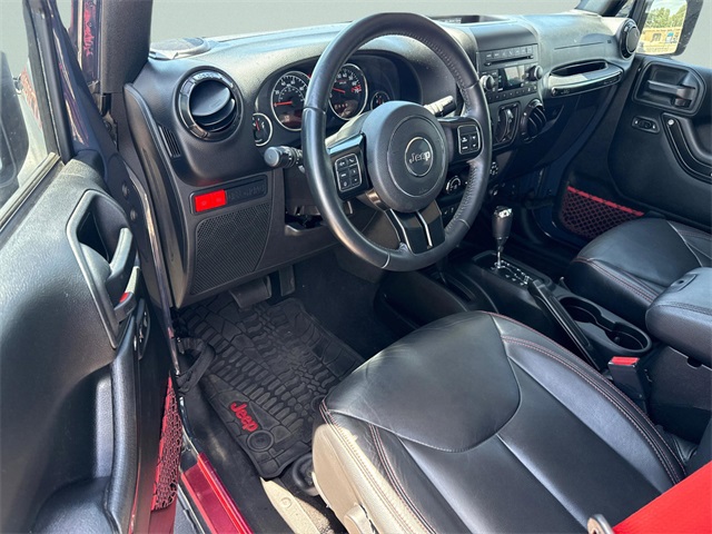 2017 Jeep Wrangler Unlimited Rubicon Recon photo 16