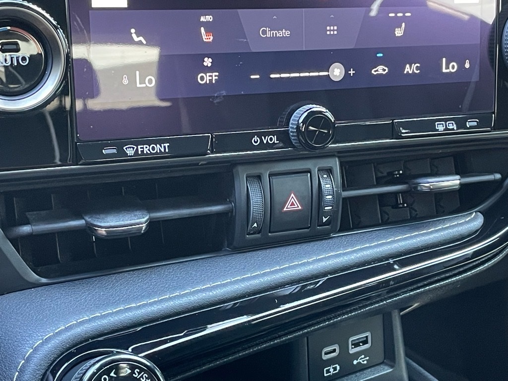 2022 Lexus NX 350 F SPORT Handling photo 16