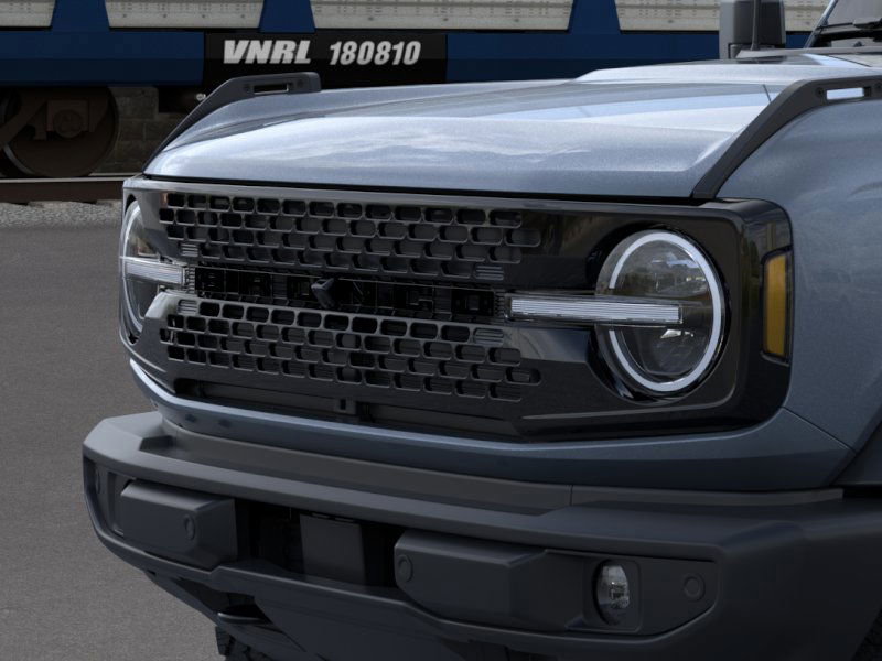 2025 Ford Bronco Outer Banks photo 17