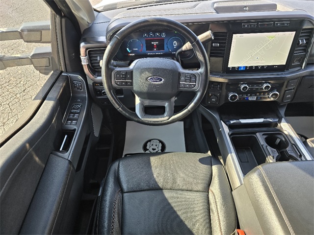 2023 Ford F-250 Lariat photo 3