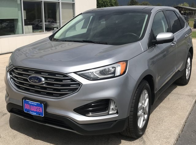 2021 Ford Edge SEL photo 2
