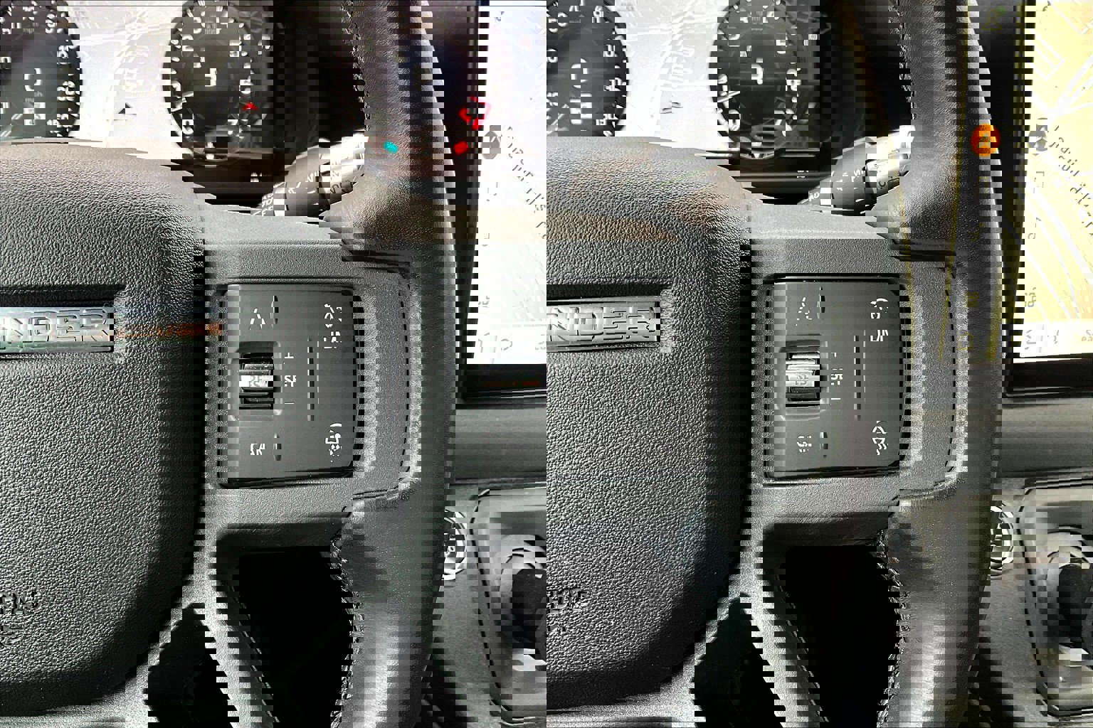 2022 Land Rover Defender X-Dynamic SE photo 19