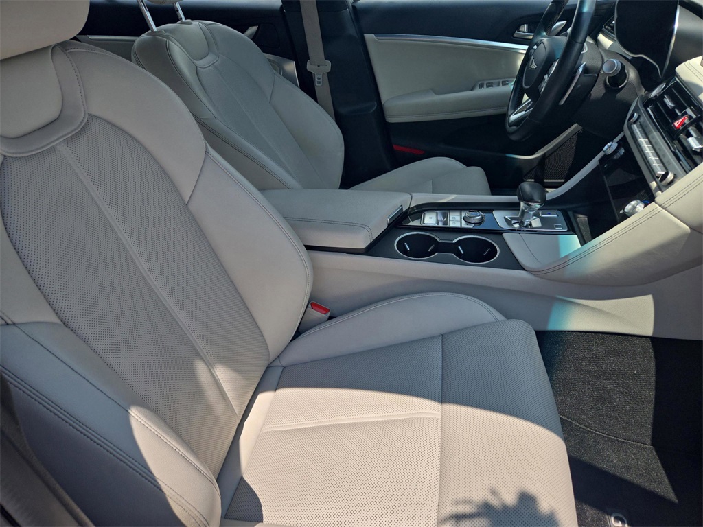 2024 Genesis G70 2.5T photo 22