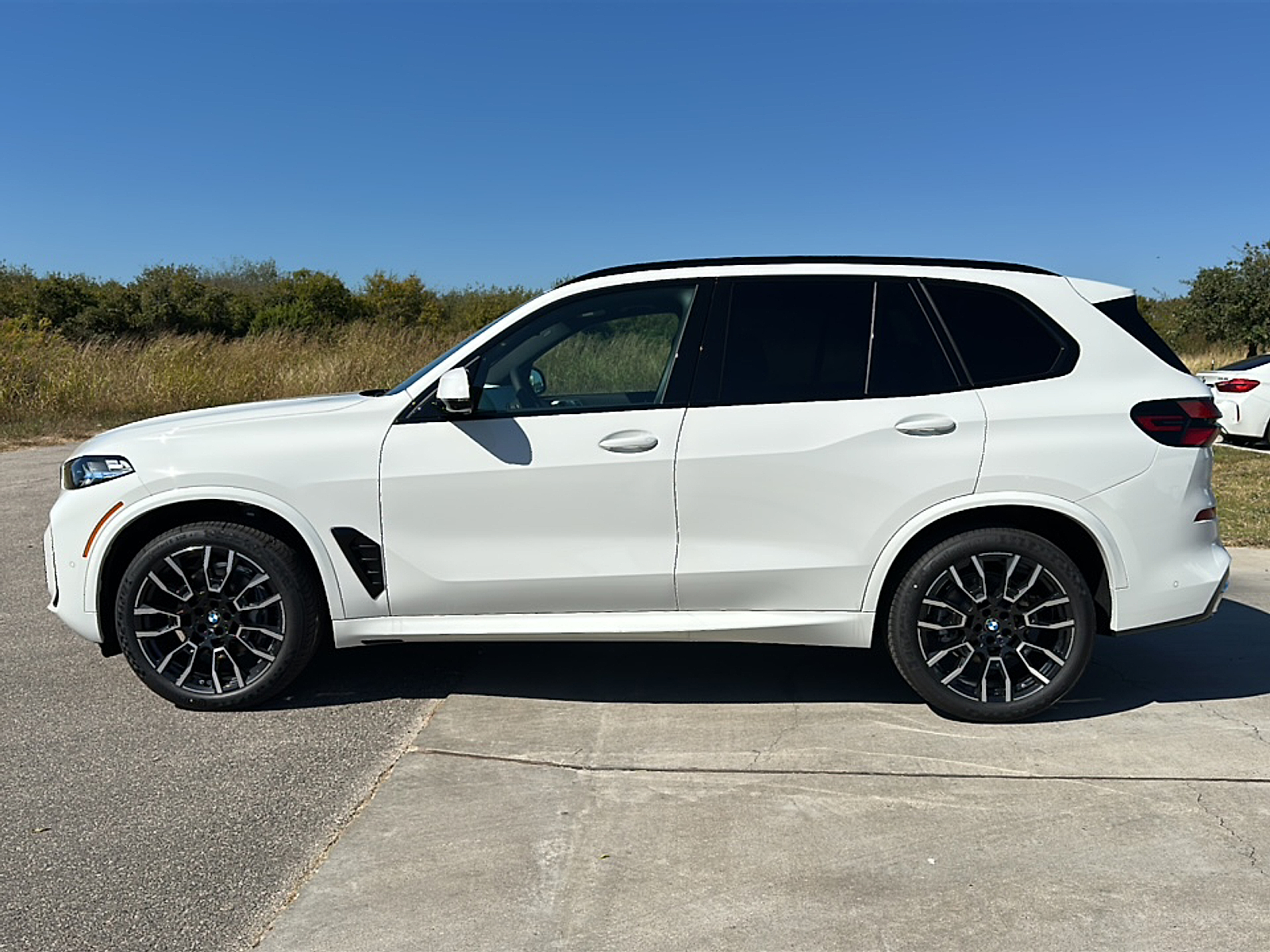 2026 Bmw X5 sDrive40i photo 2