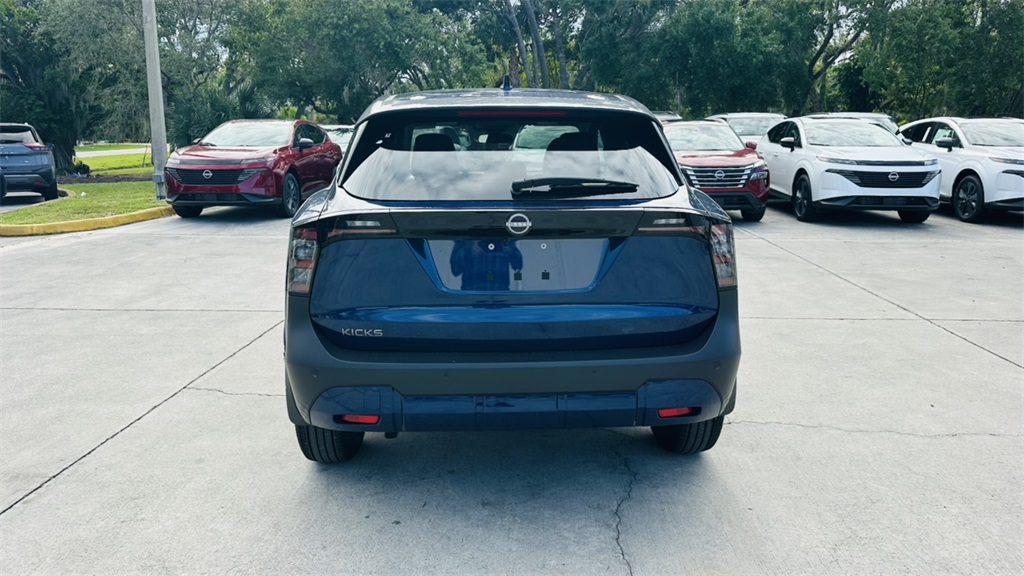 2026 Nissan Kicks SV photo 6