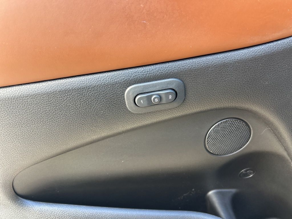 2021 Jeep Grand Cherokee Overland photo 32