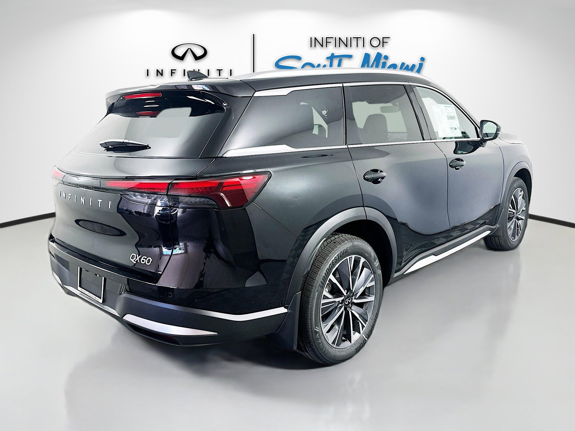 2026 Infiniti QX60 Luxe photo 6