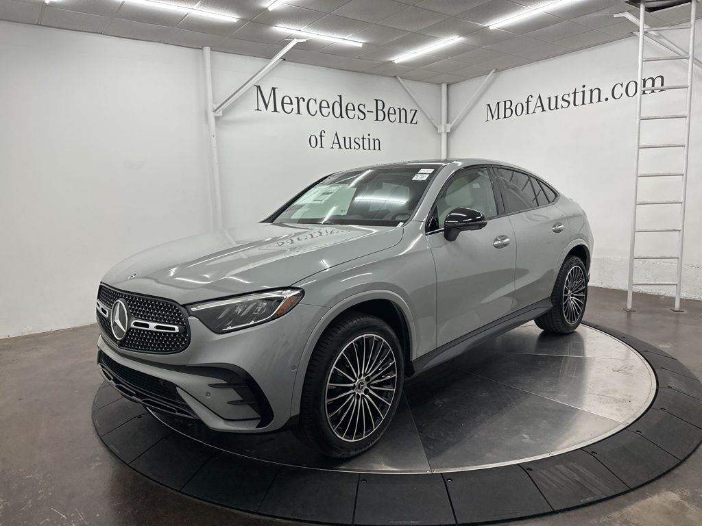 2026 Mercedes Benz GLC 300 4MATIC photo 2