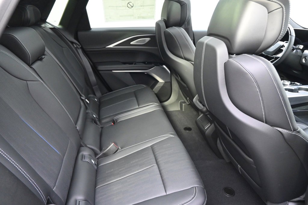 2025 Cadillac Lyriq Sport photo 18
