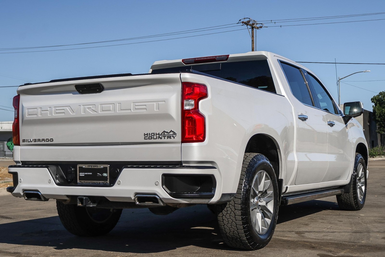 2022 Chevrolet Silverado 1500 High Country photo 4
