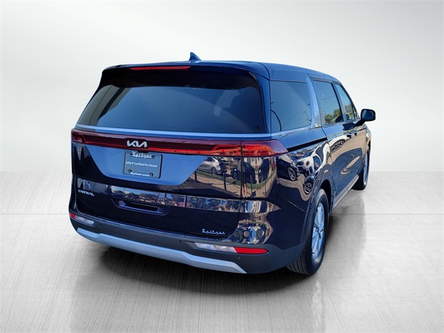 2024 Kia Carnival LX photo 3
