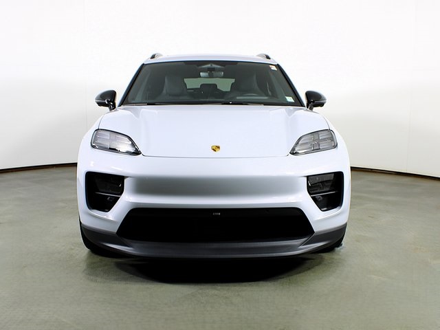 2025 Porsche Macan Electric photo 10