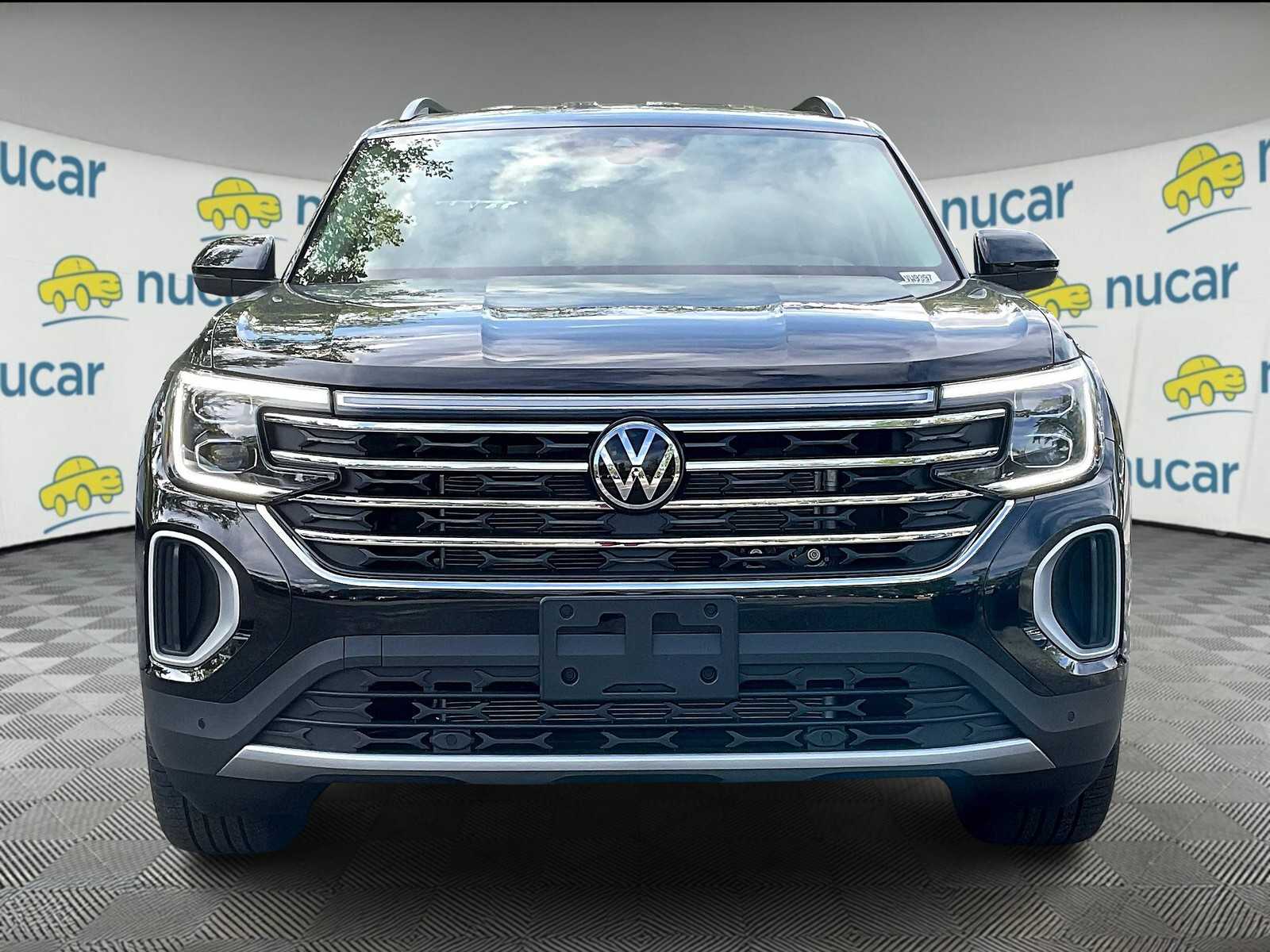2026 Volkswagen Atlas SE Technology photo 2
