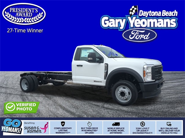 2026 Ford F-450 Super Duty Chassis Cab XL's photo