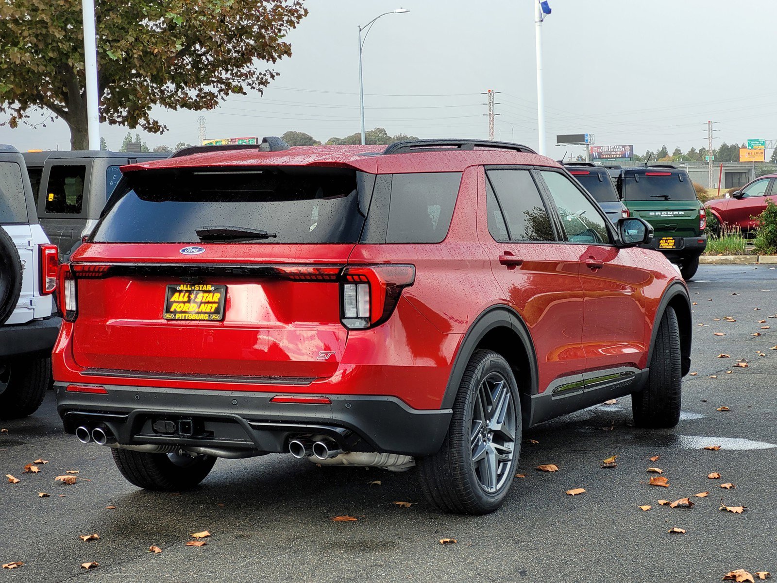 2026 Ford Explorer ST photo 3