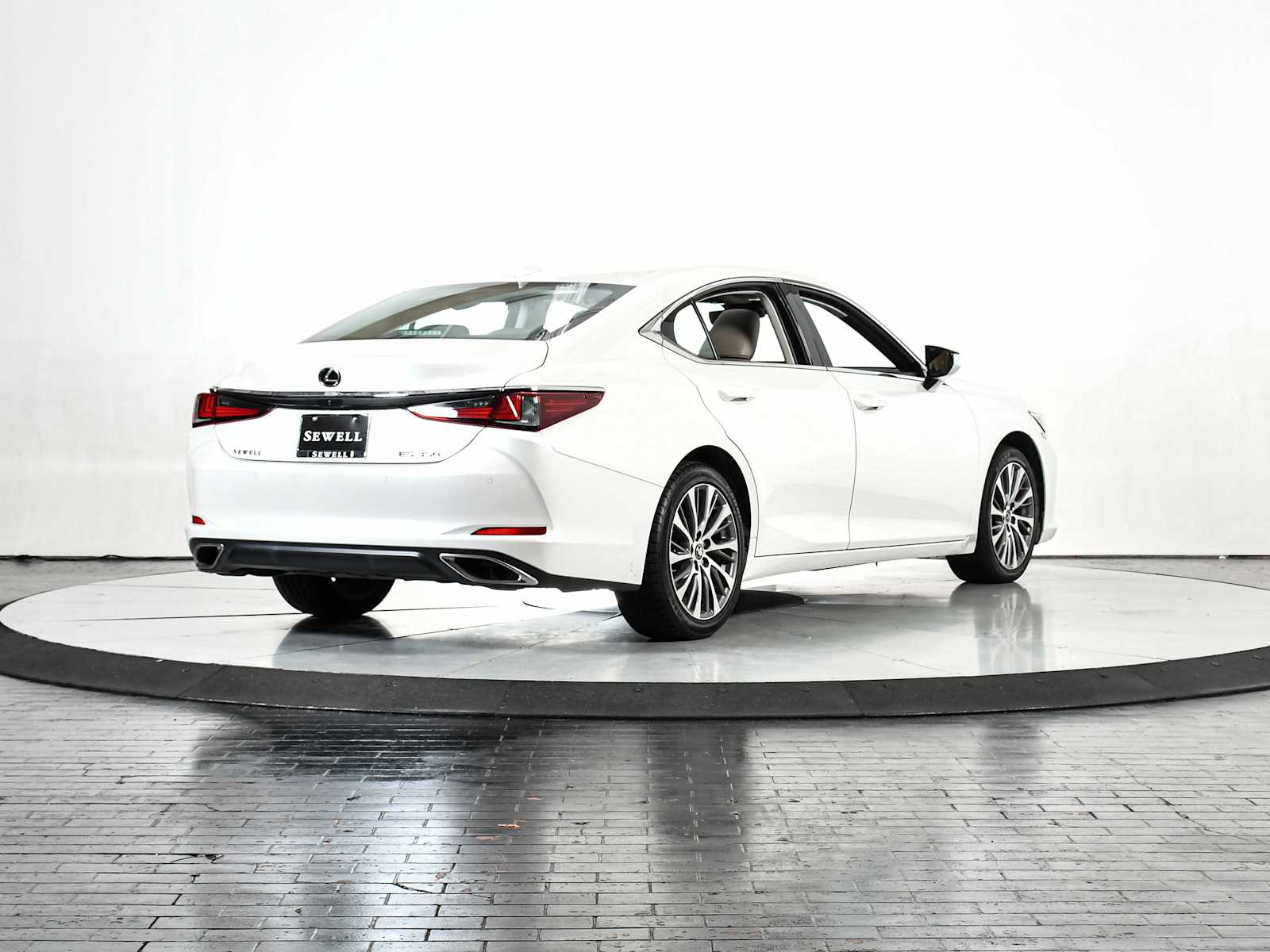 2020 Lexus ES 350 Premium photo 5