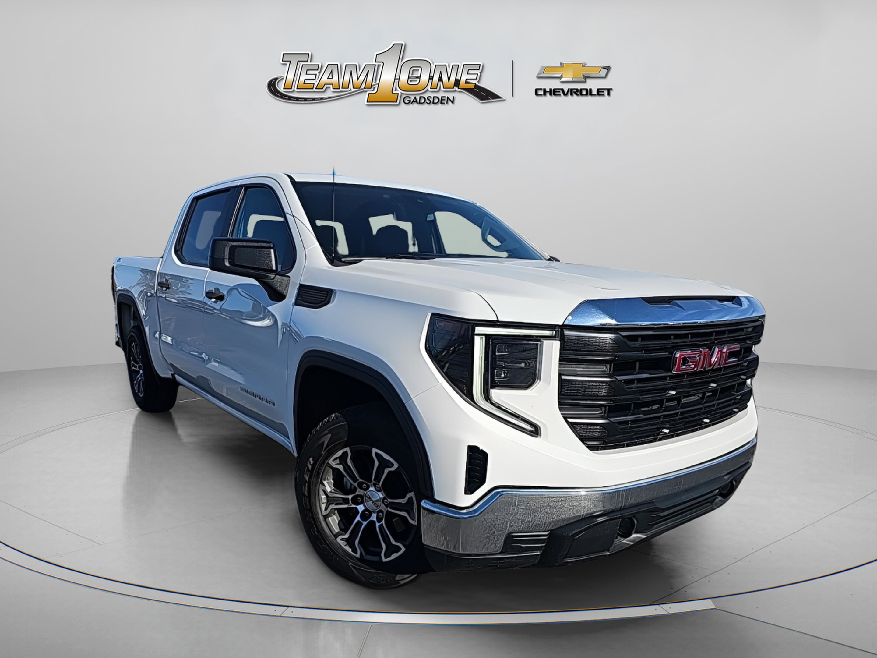 2022 GMC Sierra 1500 Pro's photo