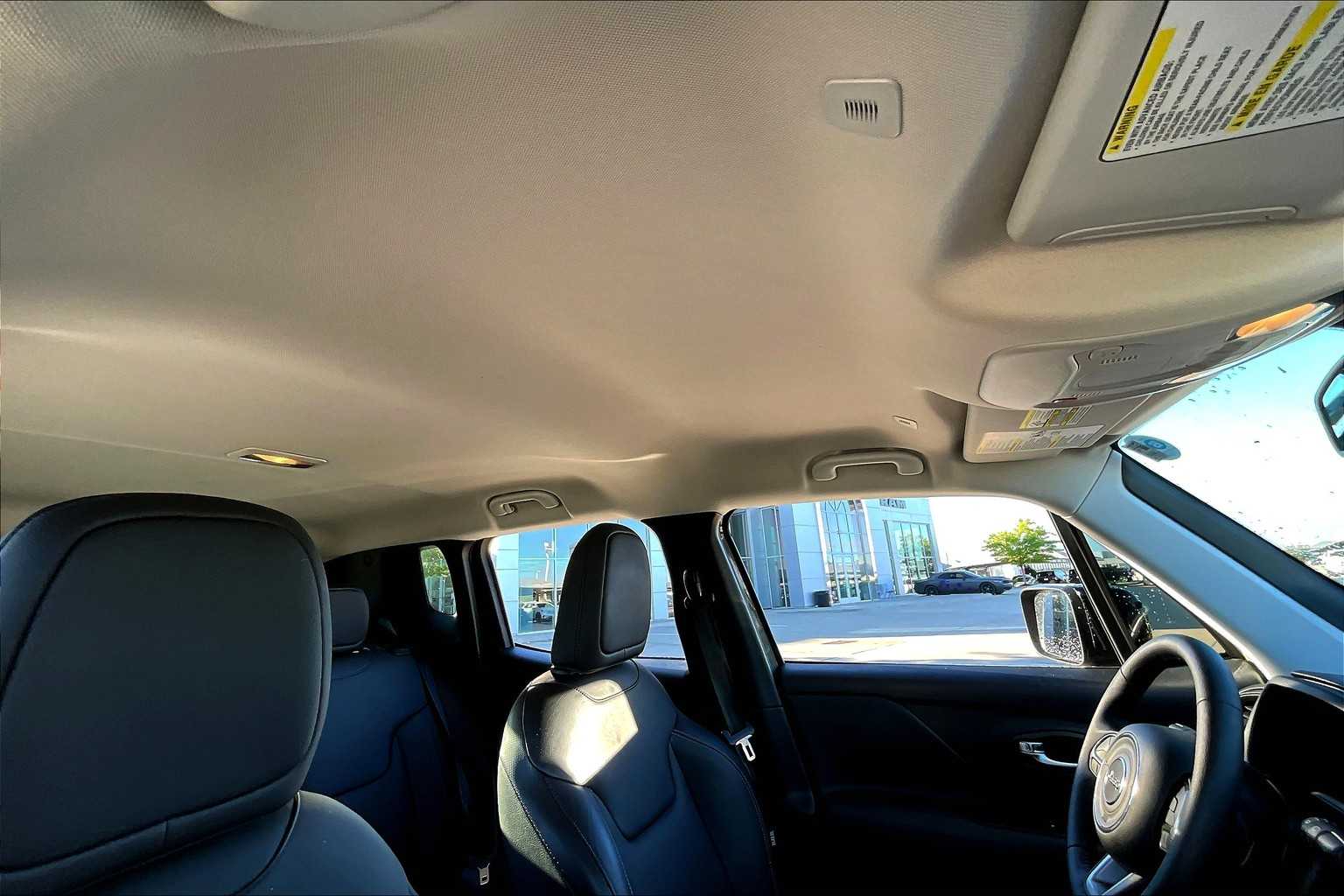 2022 Jeep Renegade Limited photo 14