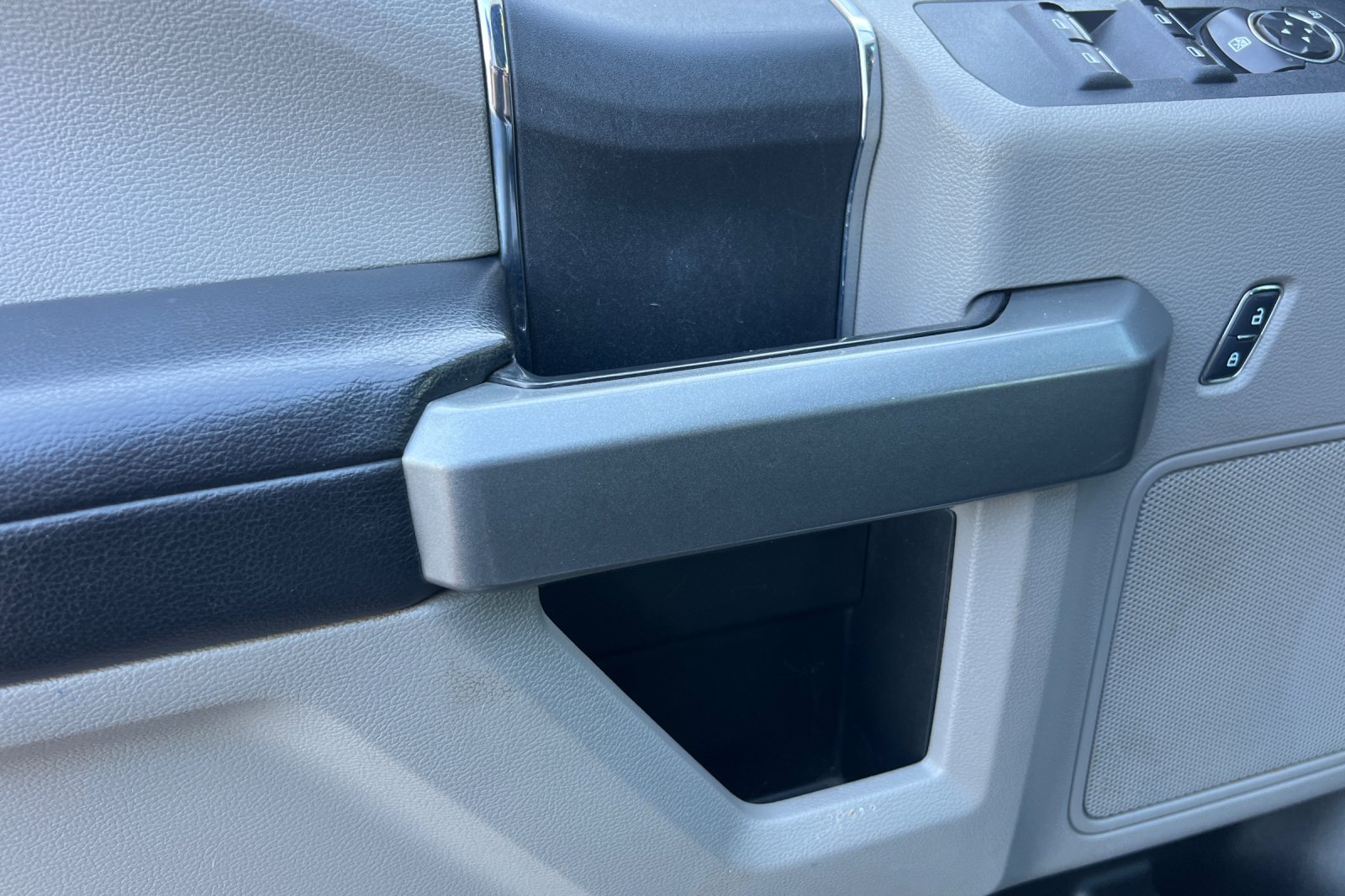 2017 Ford F-250 XLT photo 7