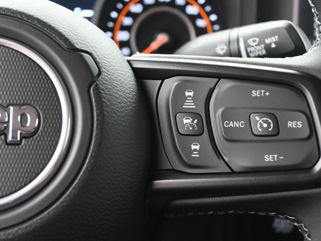 2025 Jeep Gladiator Sport photo 12