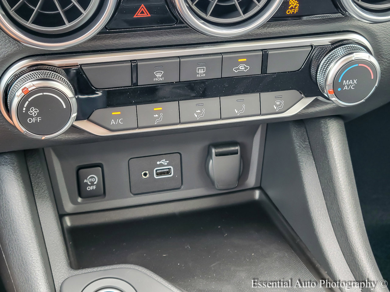 2025 Nissan Sentra S photo 13