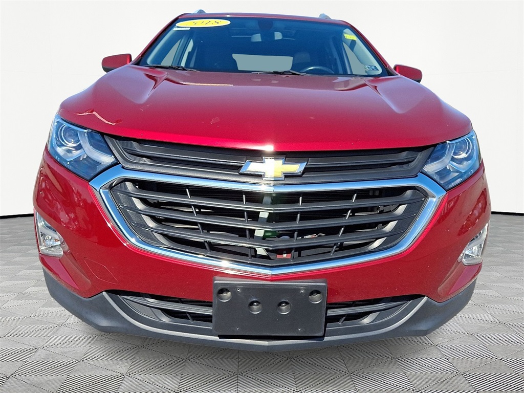 2018 Chevrolet Equinox LT photo 2