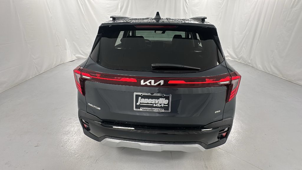 2026 Kia Seltos SX photo 4