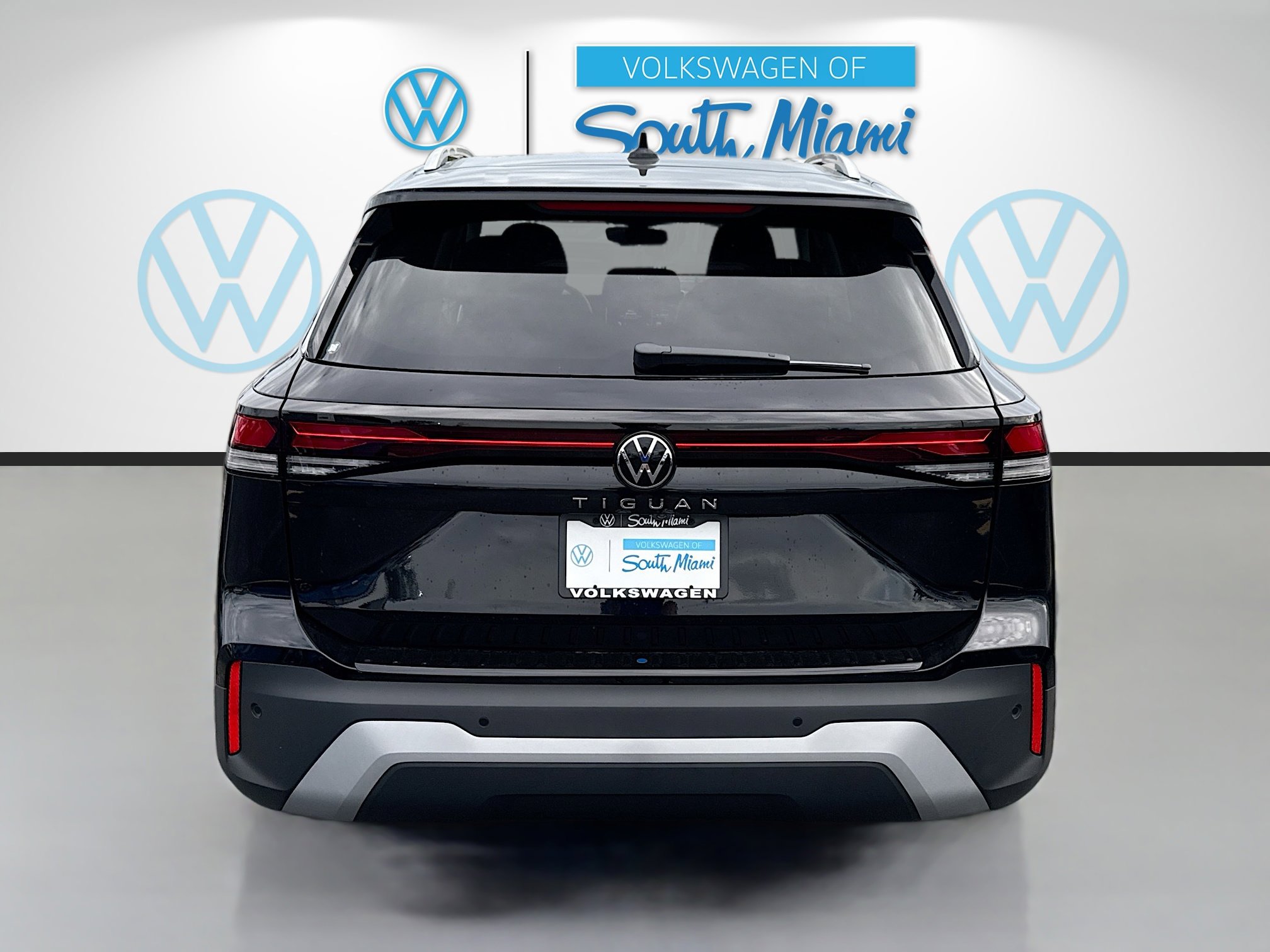 2026 Volkswagen Tiguan S photo 3