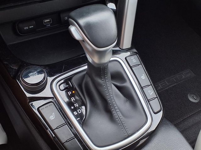 2023 Kia Seltos SX photo 16