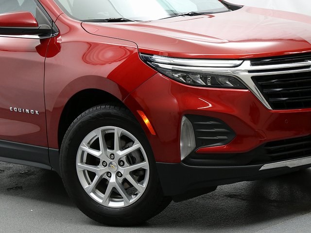 2022 Chevrolet Equinox LT photo 3