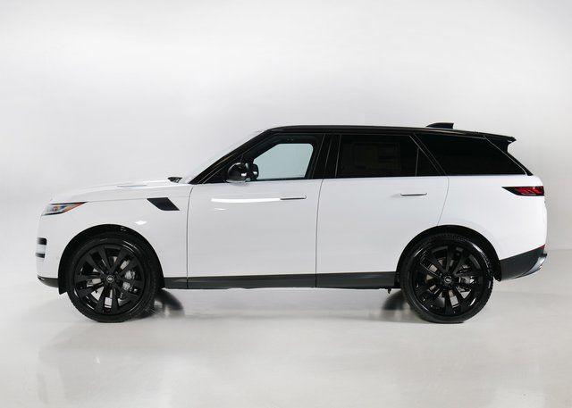 2025 Land Rover Range Rover Sport SE photo 6