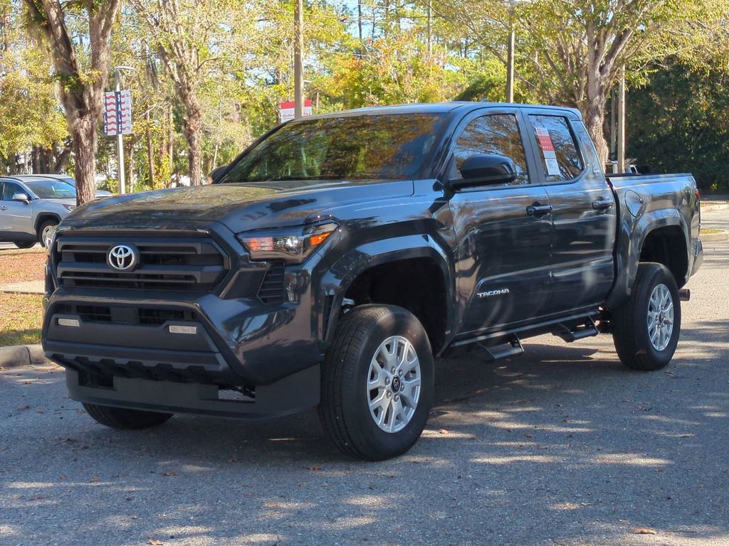 2025 Toyota Tacoma SR5's photo