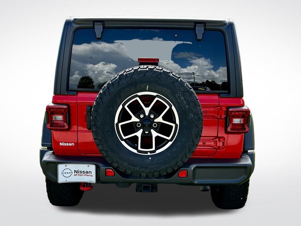2024 Jeep Wrangler Rubicon photo 4