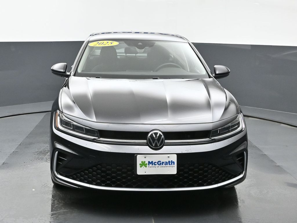 2025 Volkswagen Jetta 1.5T S photo 3