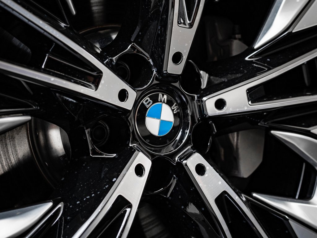 2025 Bmw 530i photo 8