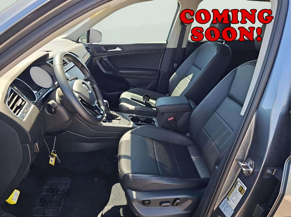 2021 Volkswagen Tiguan SE photo 2