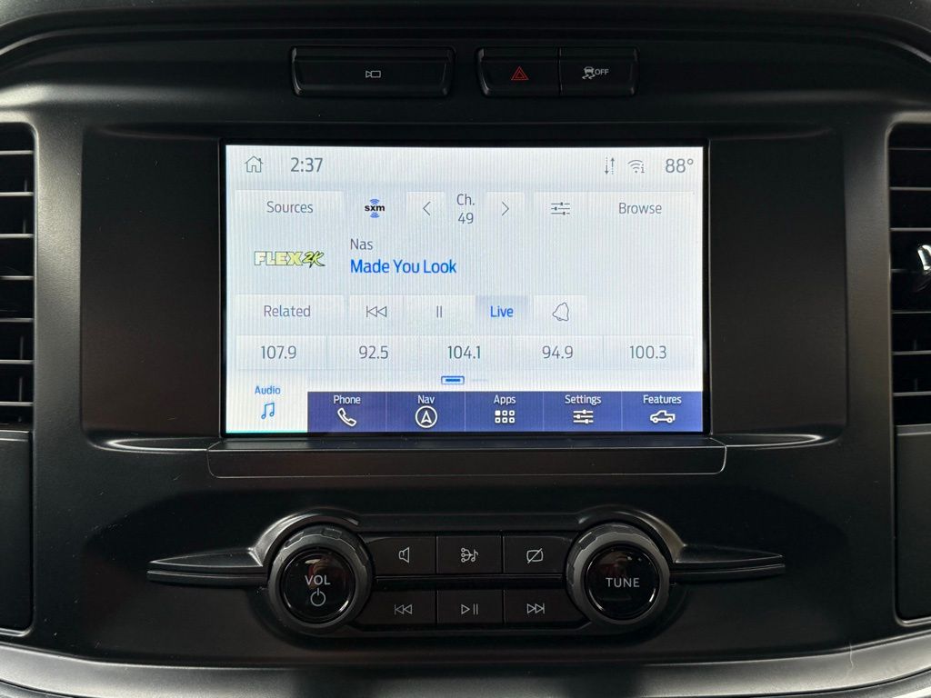 2022 Ford F-150 XL photo 9