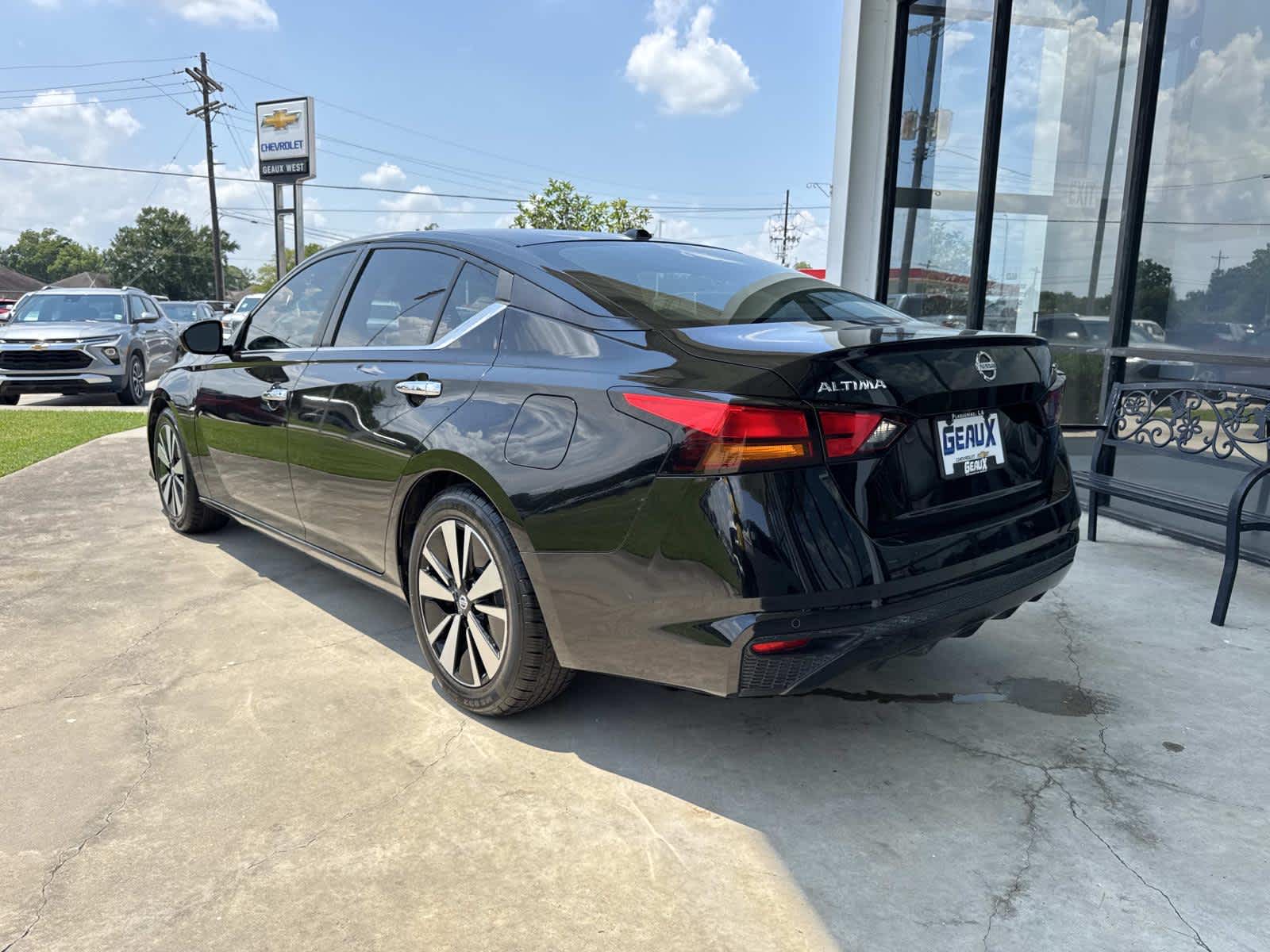 2021 Nissan Altima 2.5 SV photo 8