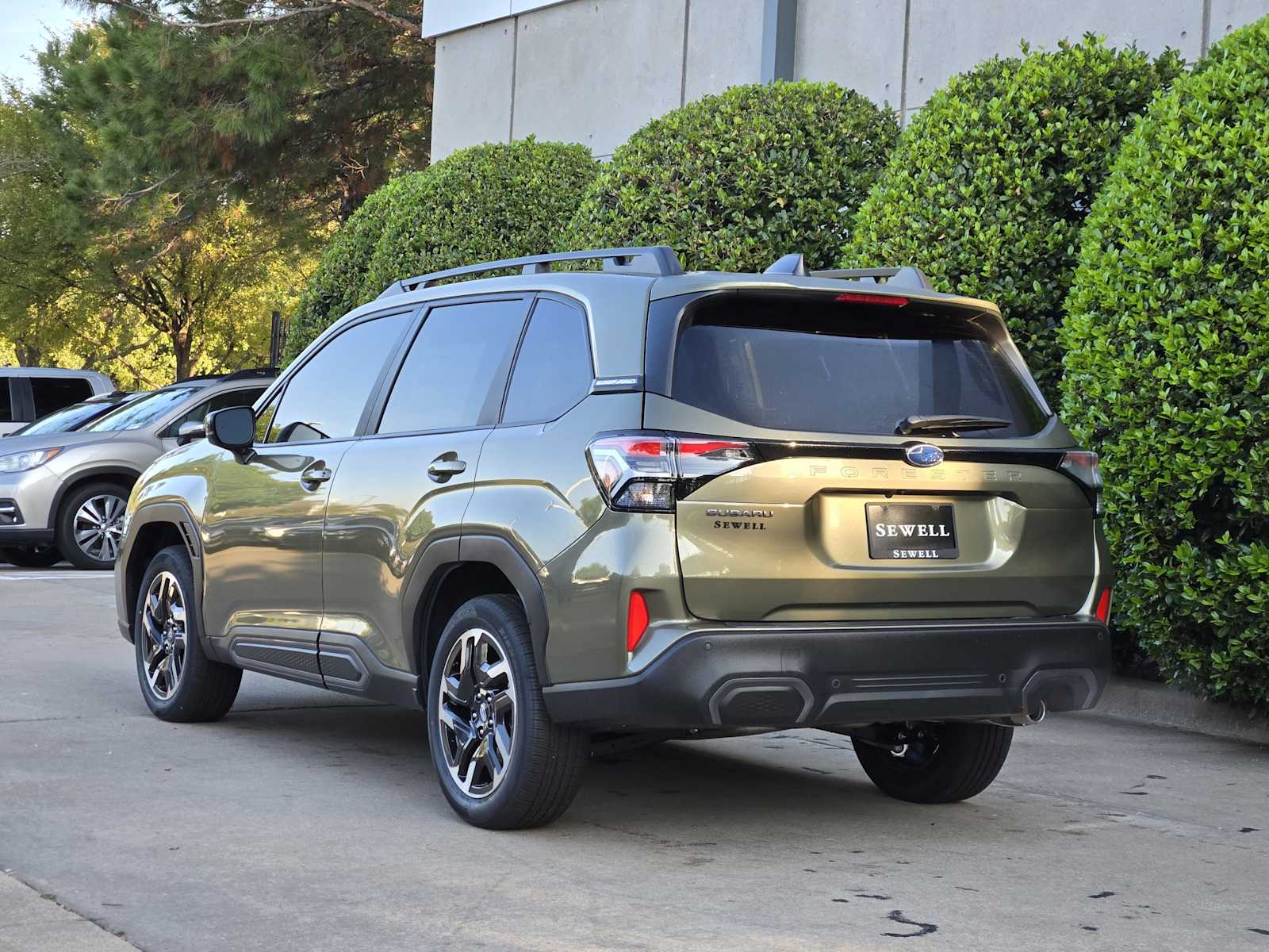 2025 Subaru Forester Limited photo 2