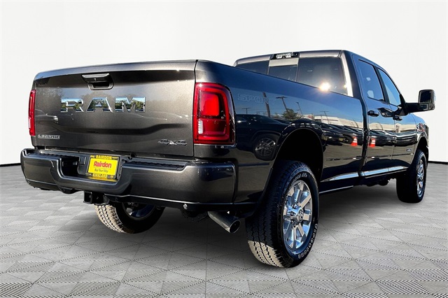 2025 Ram 3500 Laramie photo 13