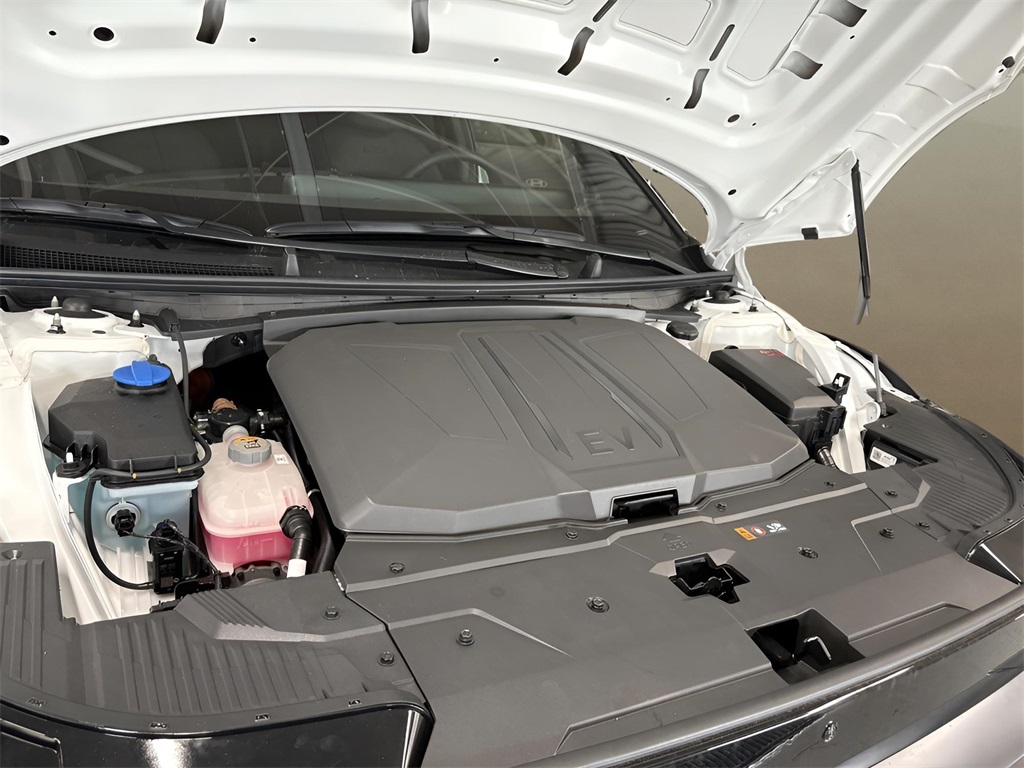 2025 Hyundai Ioniq 5 SEL photo 30
