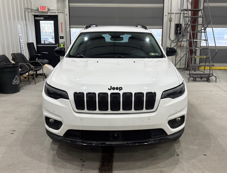 Used 2023 Jeep Cherokee Altitude Lux with VIN 1C4PJMMB5PD112519 for sale in Kansas City