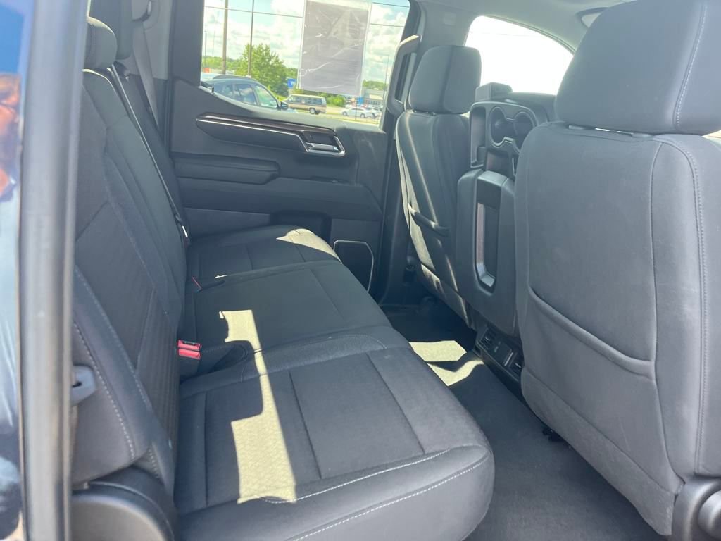 2024 Chevrolet Silverado 1500 LT photo 25