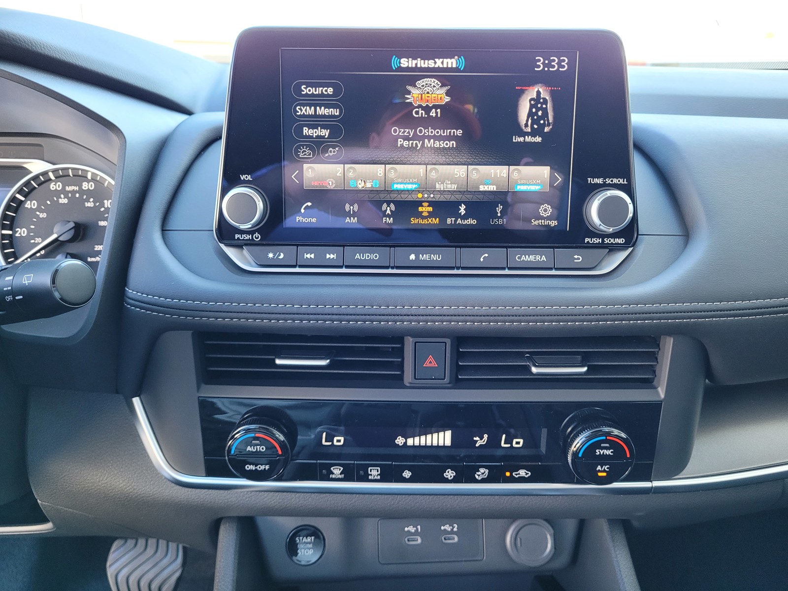 2026 Nissan Rogue SV photo 9