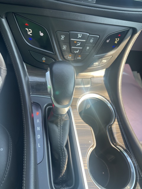 2019 Buick Envision Essence photo 10