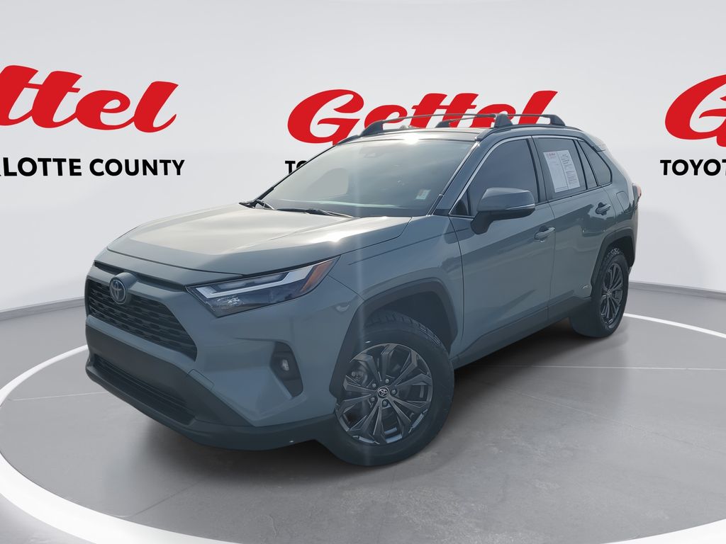 2022 Toyota RAV4 XLE Premium