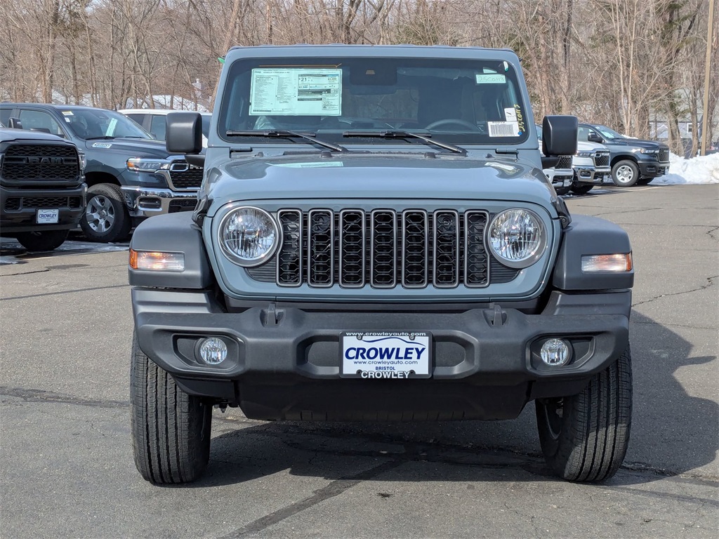 2025 Jeep Wrangler photo 8