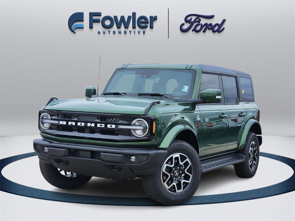 2025 Ford Bronco 4-Door Outer Banks's photo