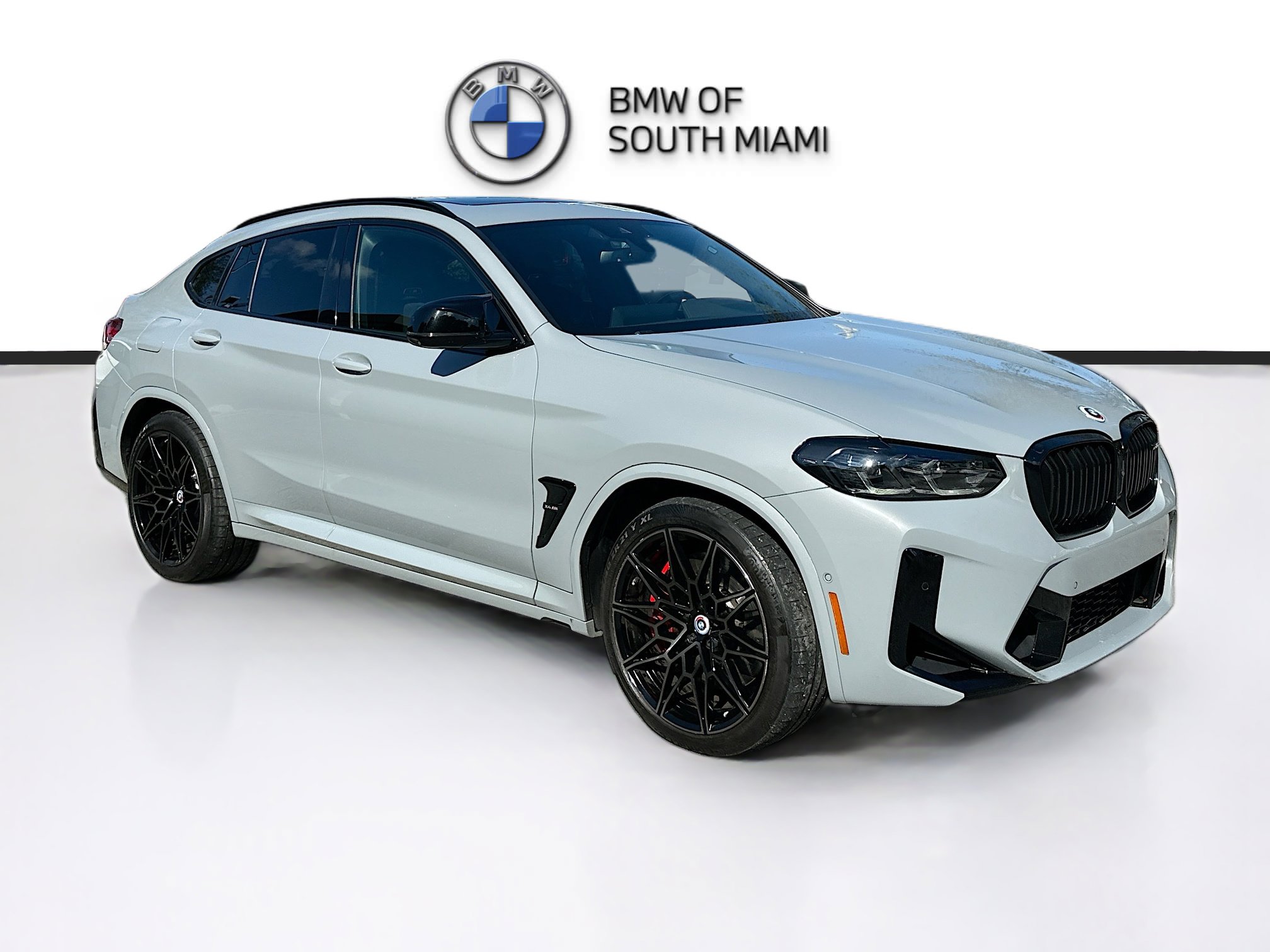 2022 BMW X4 M Base's photo